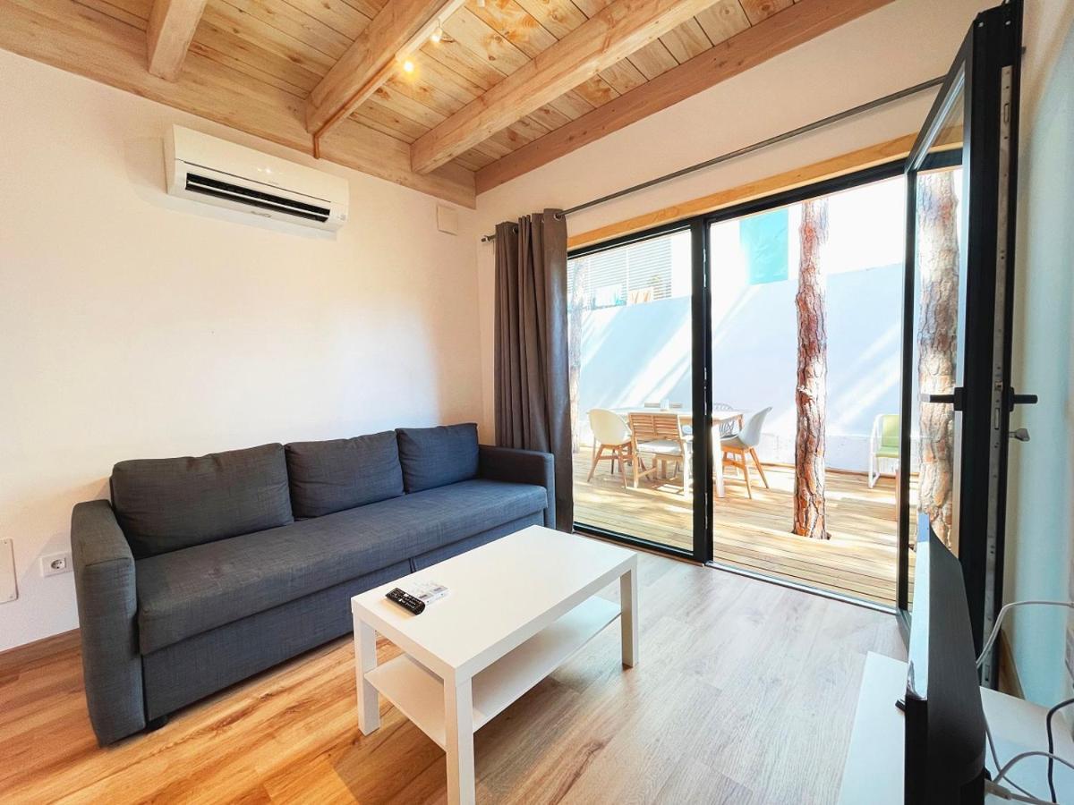 Apartamentos Biopasivos Living Pura Madera Chiclana de la Frontera Room photo